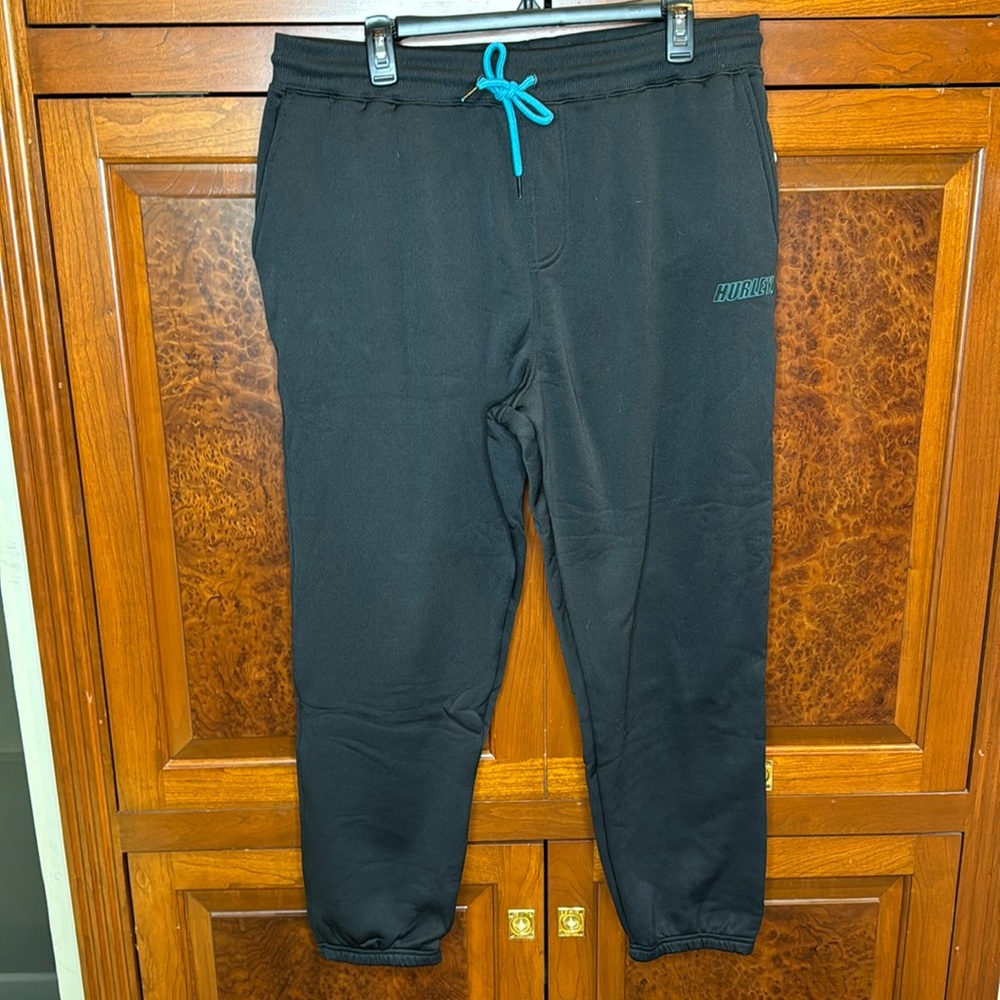 Hurley men’s L Fastlane, heat, track, jogger, black, NWT, never worn, perfect